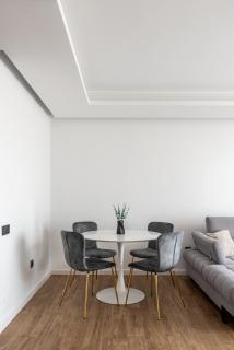 CLUJSTAYS Bright Central Apartment - Cluj-Napoca - 4