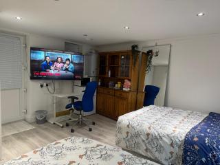 North Avenue Guest House Ltd, Heathrow Airport-Free Parking - Hayes - 5