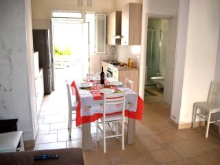 Wabi two-room apartment on the ground floor 350 meters from the Lungomare Matteotti in San Foca - San Foca - 5