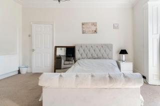Quiet & Cosy 3BedRoom - Great Base in South Shields near Hospital and Port of Tyne - Free Parking - 3