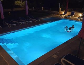 Family friendly apartments with a swimming pool Poljica, Trogir - 22079 - 6