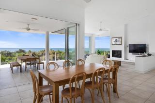 7 on Pelican Street Peregeian Beach - 4