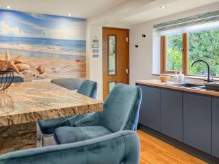 Seashells - Dunster - 8