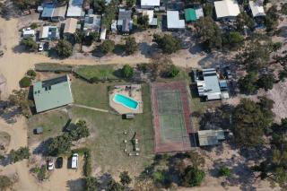 house in the bush - Seymour - 3