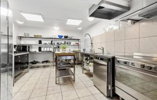 11 Bedroom Pet Friendly Home In Rønde - Rønde - 6