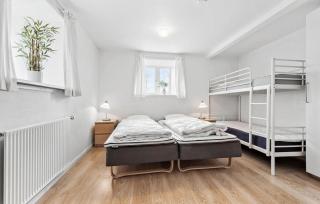11 Bedroom Pet Friendly Home In Rønde - Rønde - 7