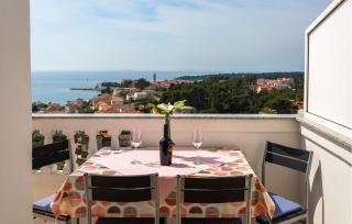 Amazing Apartment In Banjol With Wifi - Banjol - 0