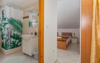 Amazing Apartment In Banjol With Wifi - Banjol - 7