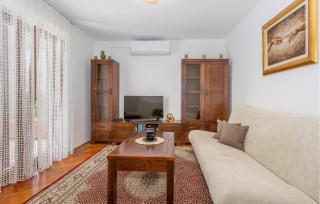 Beautiful Apartment In Dramalj - Dramalj - 6