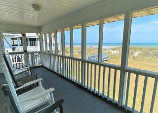 Cool Air Cottage- Upstairs- Ocean Front Duplex - Myrtle Beach - 9