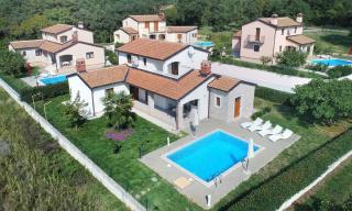 Ferienhaus mit Privatpool für 6 Personen ca 115 qm in Radetici, Istrien Binnenland von Istrien - Mofardini - 1