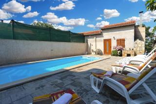Studio für 8 Personen ca 100 qm in Fažana-Surida, Istrien Istrische Riviera - Valbandon - 1