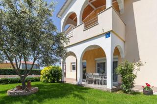 Schönes Ferienhaus Mit Swimmingpool - 6