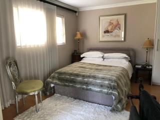 Dusk 2 Dawn Self Catering Guest House - Città del Capo - 5