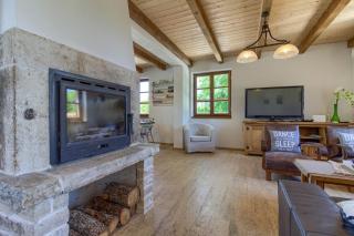 Ferienhaus für 8 Personen ca 179 qm in Juršići, Istrien Binnenland von Istrien - Svetvinčenat - 8