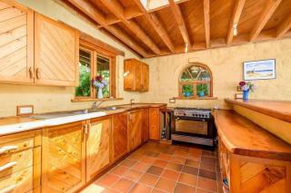 Whare Aroha: Retreat to Wellness - 5