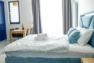 GeNNy's Studio - Mamaia - 7