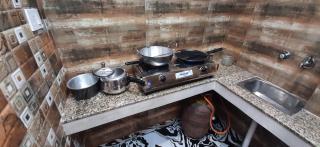 Aggarwal guest house lajpat nagar, rooms with private kitchen Android tv wifi and fridge - 6