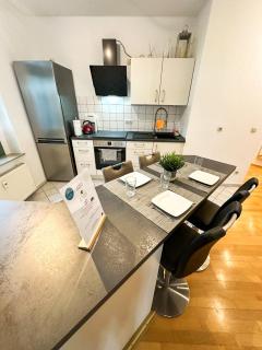 Helle geräumige 3R City-Wohnung, Balkon und TV Streaming - Magdeburg - 7