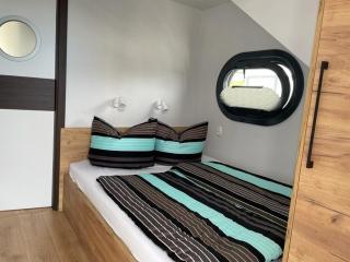 Hausboot Schiff Für 4 Personen Ca 33 M Sup2 In Braunsbedra, Sachsen Anhalt Halle Saale Unstrut Region - Braunsbedra - 3