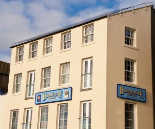 Harbourside Apartments with Private Parking - 3