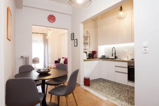 Contemporary Stylish Apartment Located Near Metaxourgeio Area - Athènes - 1
