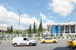 Brand New Urban Getaway next to Megaro Mousikis - 6