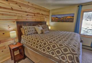 Goldcamp Launchpad Location Hike and Hot Tub - 6