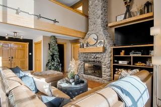 9 BDR Close to Main Street with Secluded Hot Tub - Breckenridge - 9
