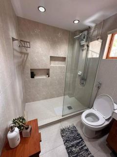 Veronica Guesthouse w/ Breathtaking Mountain View - Bagolig - 6