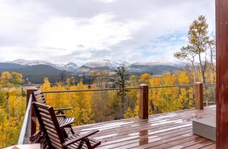 Secluded Custom 5 BR with Panoramic Mountain Views - 3
