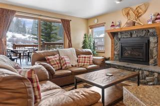 Cozy Ski In Ski Out Walk to Main St - Breckenridge - 0