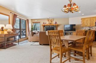 Cozy Ski In Ski Out Walk to Main St - Breckenridge - 3