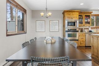 Peaceful 5BR Retreat with Hot Tub - Breckenridge - 2
