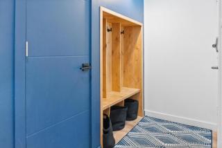 Stylish 2BR Near Trails and Slopes - 4