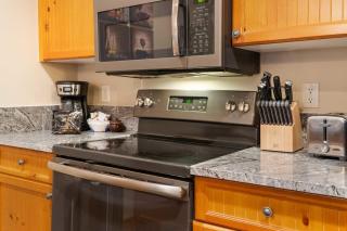 River Run 2BD Condo Walk to Ski and Lift - 4