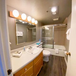Breathtaking Mountain Views Ski In Out 2BR Condo - Park City - 1