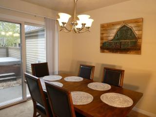 Charming 2 BDR Getaway with Views and Private Hot Tub - 2