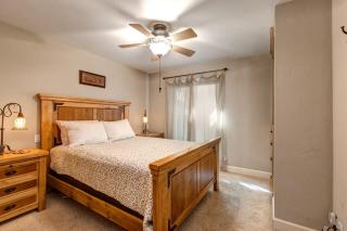 Quaint 2BR Retreat Heart of Town Steps from Lift - Park City - 2