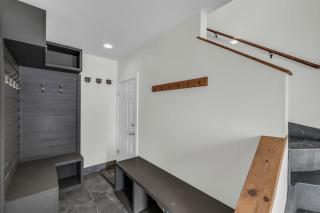 Roomy 4BR Townhome Near Main St with Private Hot Tub - Park City - 4