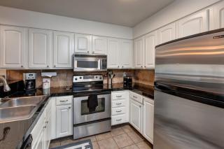 Ski in out 2BDR Condo with Shared Hot Tub and Views - Park City - 4