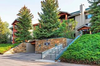 True Ski in Out 5 BDR with Stunning Mountain Views - Park City - 3