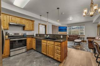 Stylish 2BR Canyon Village Condo - Park City - 4