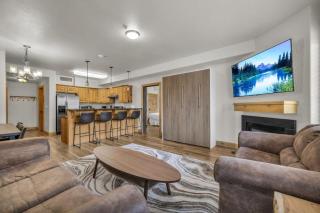 Stylish 2BR Canyon Village Condo - Park City - 3
