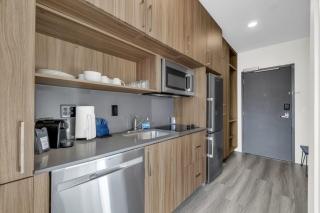Modern Ski in Ski out Canyons Village Studio - Park City - 8