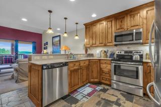 Ski In Ski Out 3BR Steps from Ski Resort - 4