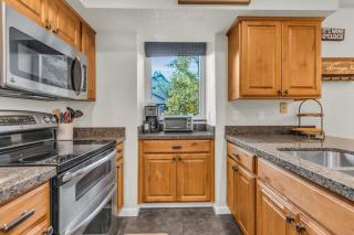 Modern 4BD Minutes to Canyons Village - Park City - 3