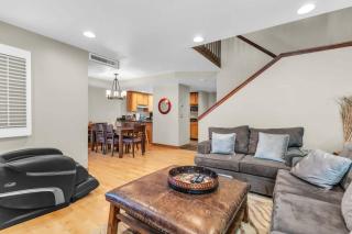 3BR with Loft Townhouse 3 Min Walk to Ski Lift - Park City - 2