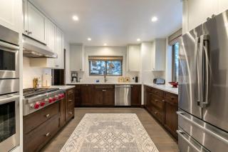 North Lake Tahoe Cabin and Hot Tub - Tahoe City - 7