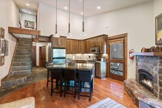 Northstar Ski in Ski out 2BR Condo - 4